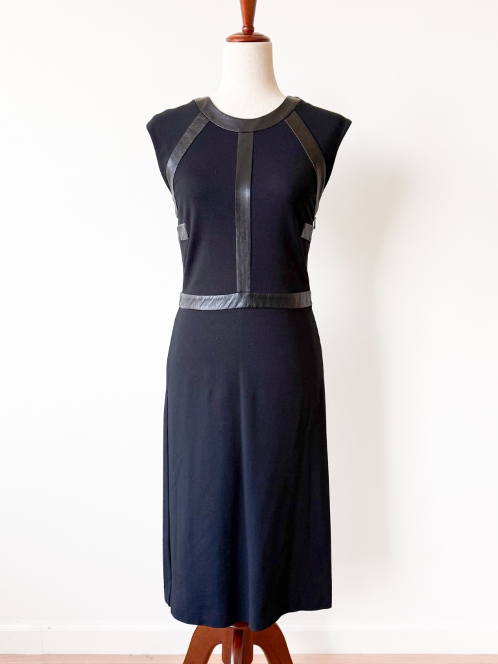 Cynthia Rowley black stretch bondage midi dress, size 6 - Picture 8 of 9